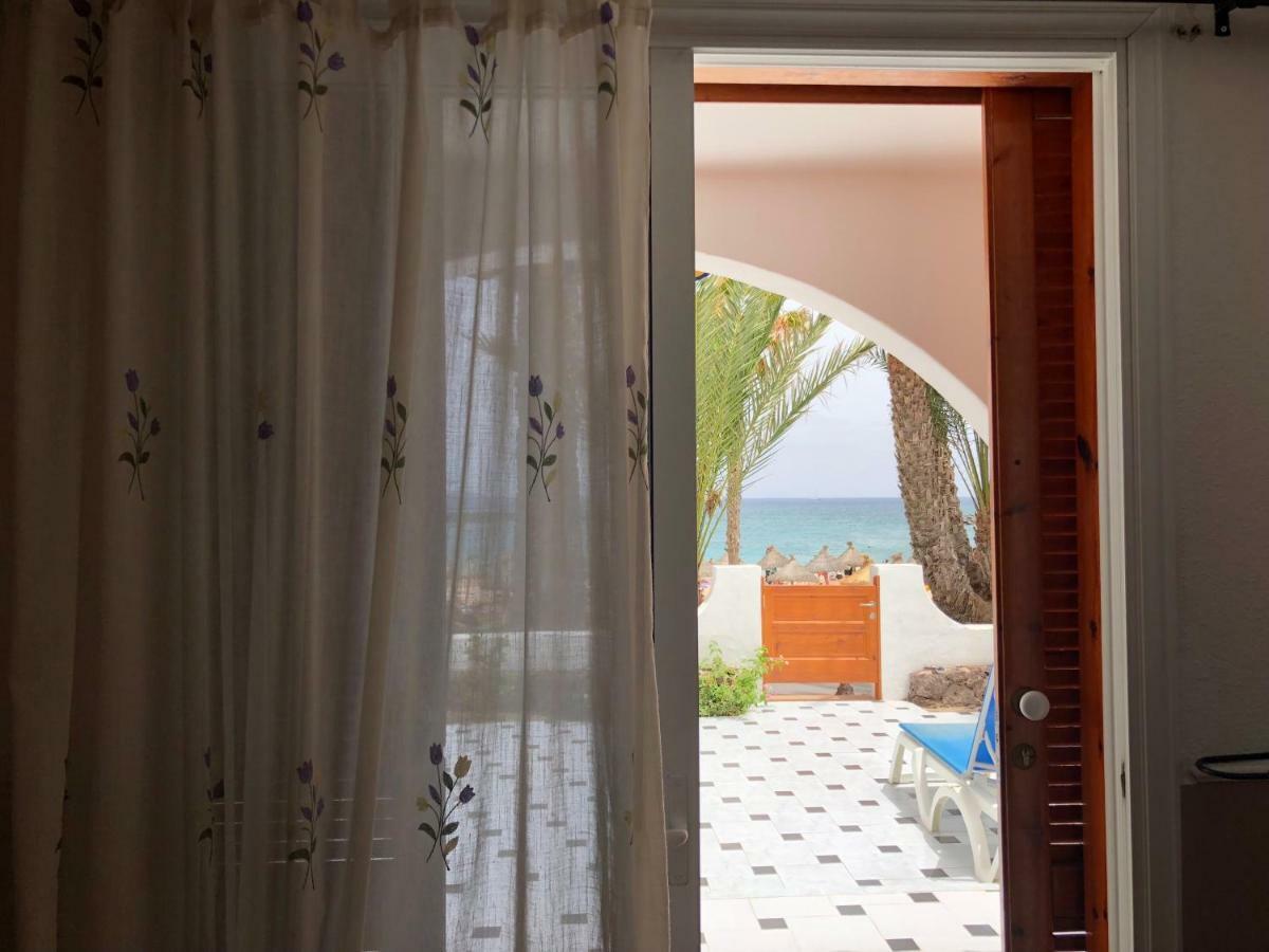 Beachfront Apartment Arona  Extérieur photo